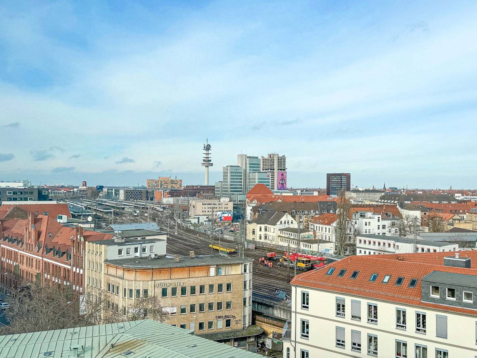 Der Hauptbahnhof Hannover aus der Ferner.