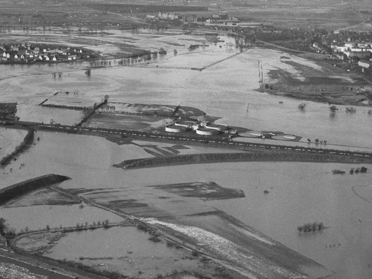 Durch Hochwasser überschwemmtes Klärwerk Herrenhausen am 9.3.1956
