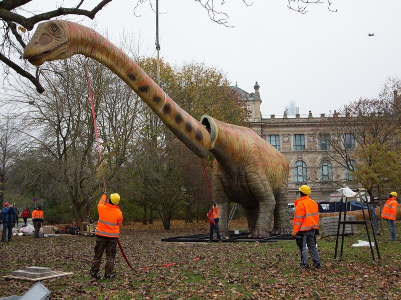 Dinosaurier Erobern Den Maschpark Kultur Freizeit Aktuelles Hannover De Presse Medien Service Hannover De Home Hannover De